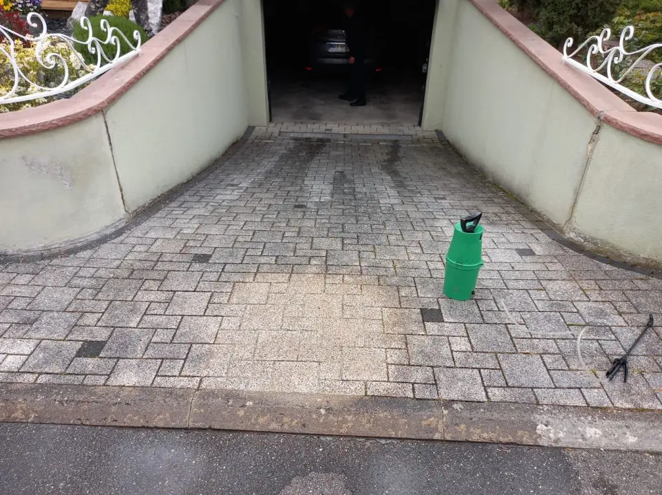Nettoyage haute pression allée pavée et rampe accès garage Colmar